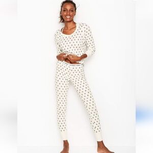 Victoria's Secrets logo flannel pajama set Large white and black NWOT